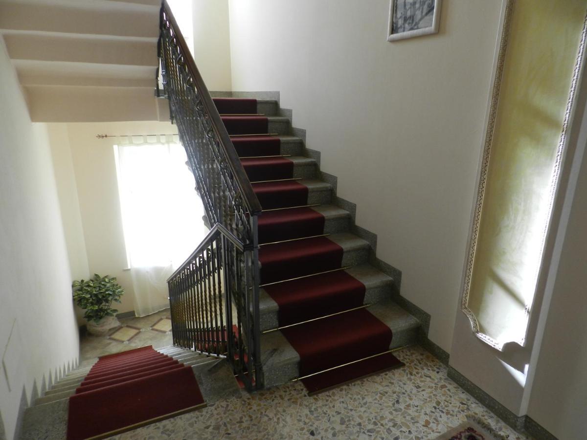 Residenza Villa Maria Roncola Eksteriør bilde